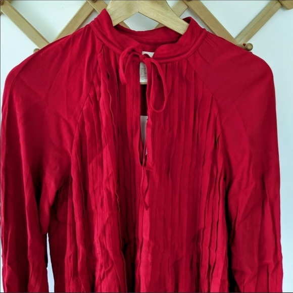 Red H&M dress ( new with tag!) size 2 - Picture 3 of 5